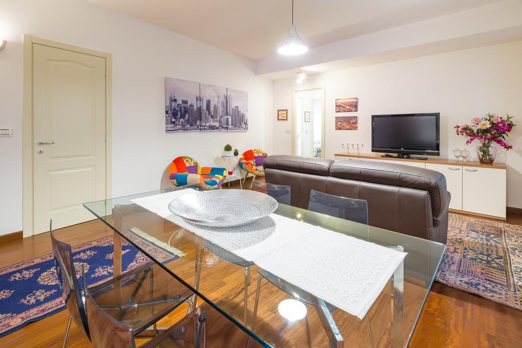 Cattaneo Arena Apartaments ヴェローナ エクステリア 写真
